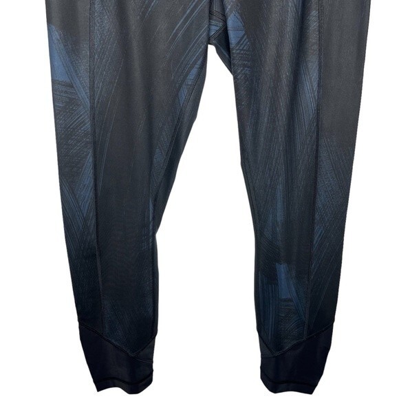 Lululemon Pace Queen 7/8 Tight sz 8 * Wind Chill Deep Navy Black Leggings Tights - Picture 4 of 7